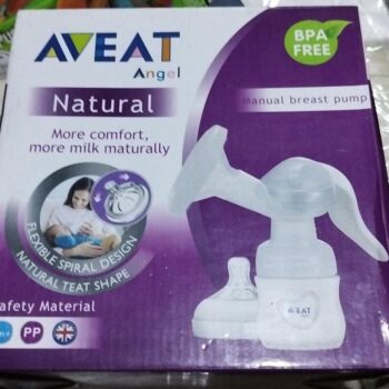 Manual breast pump