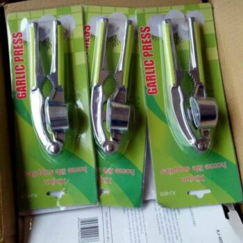 GARLIC PRESS / NUT CRACKER