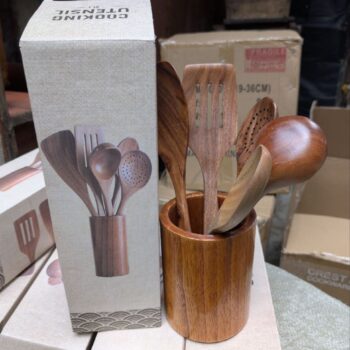 Wooden cooking utensils